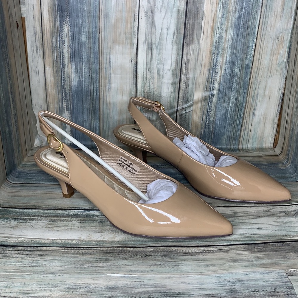 Easy Street Women's Faye Pump kitten heel ✅